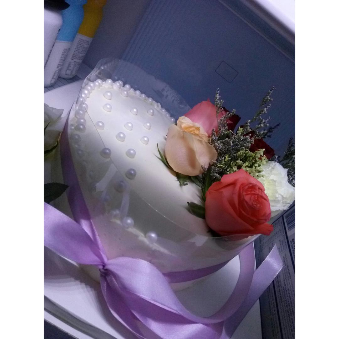 鲜花酸奶慕斯蛋糕（8寸）