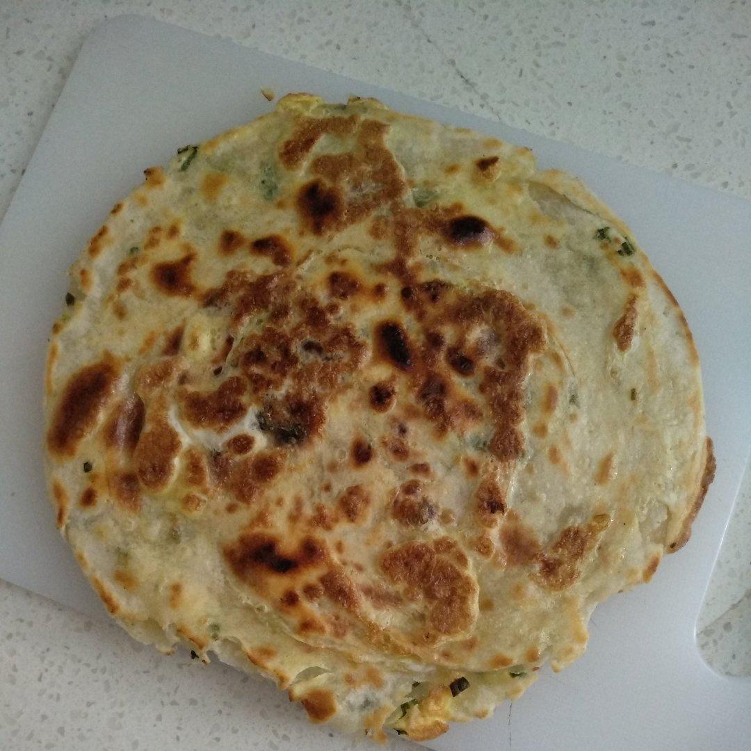 鸡蛋葱油饼                  （更新饼坯保存方法）