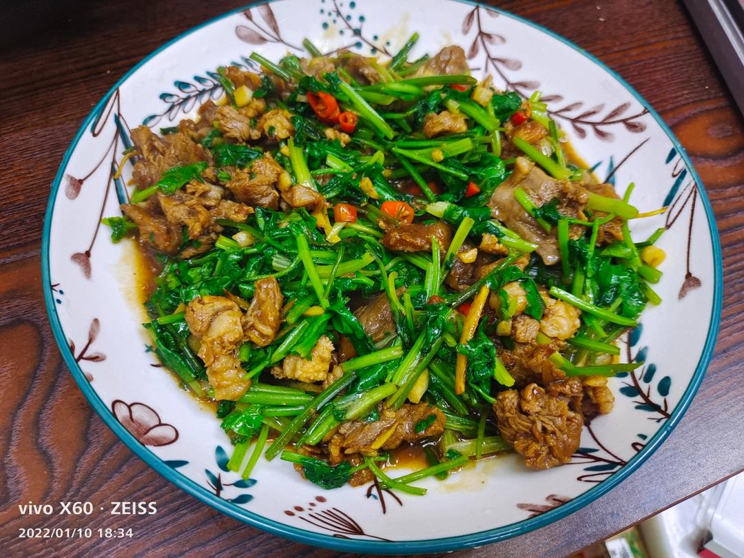 香菜牛肉