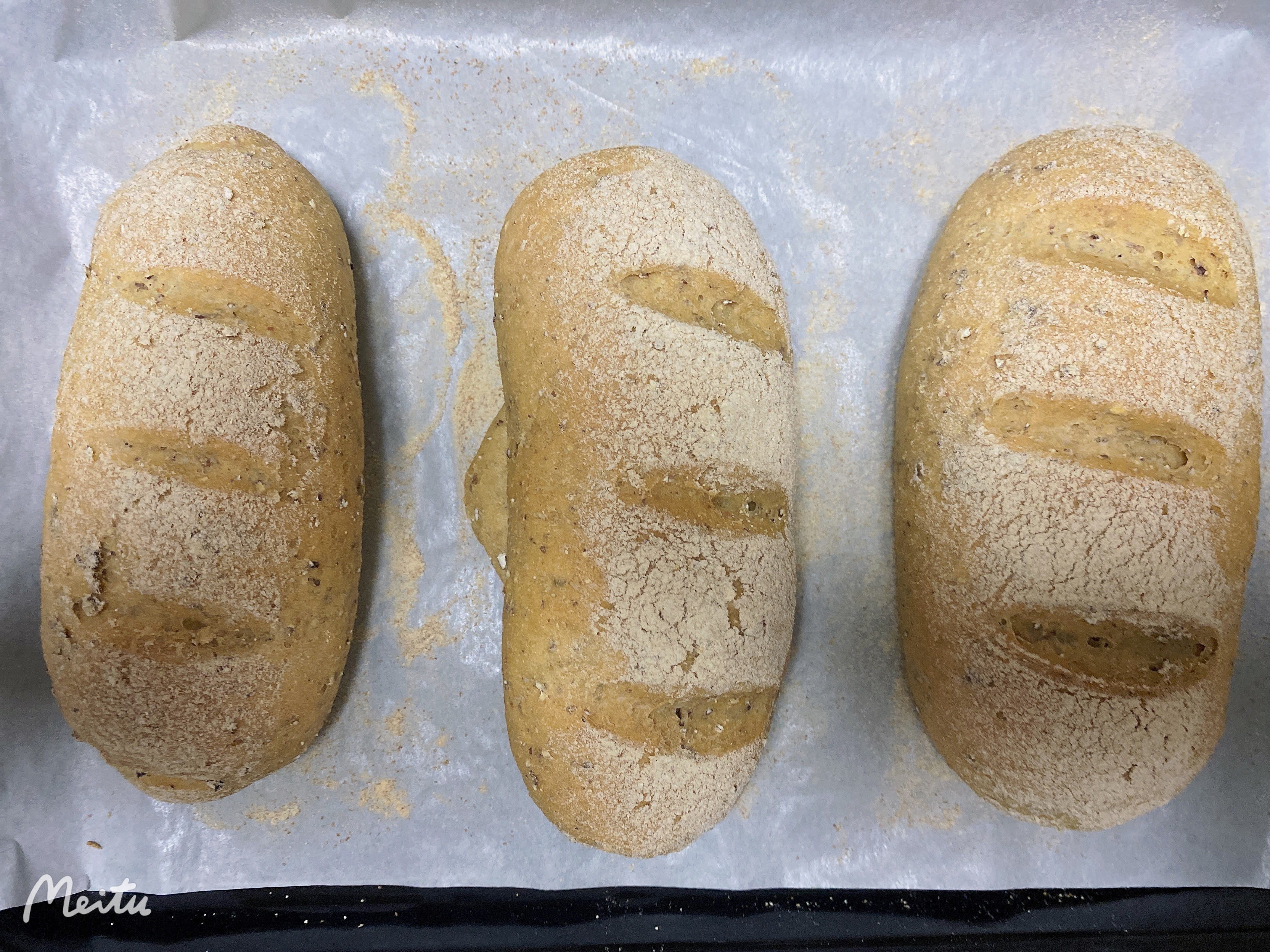 周末的减肥面包--全麦燕麦面包