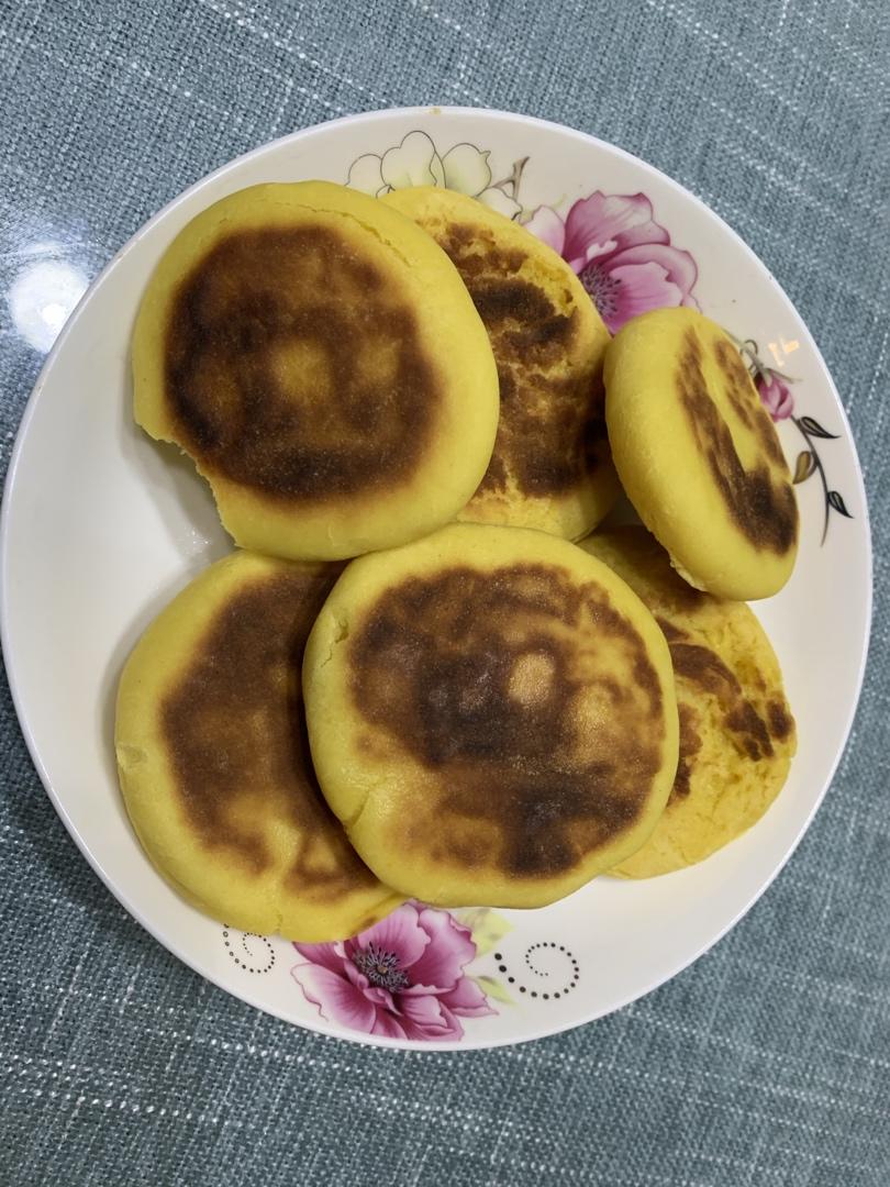 玉米面发面饼                       （口感细腻）