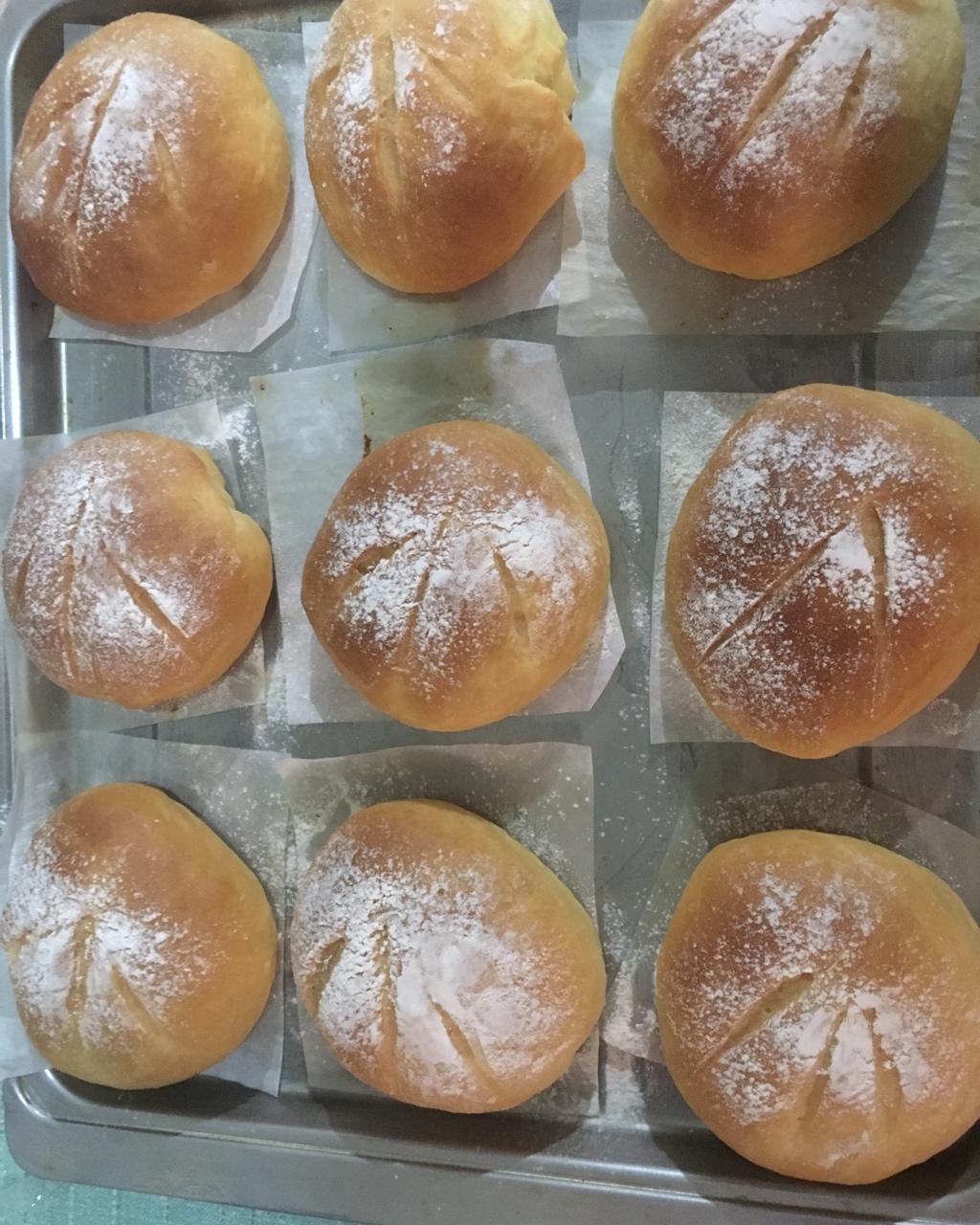 如棉花般松软的海苔肉松面包