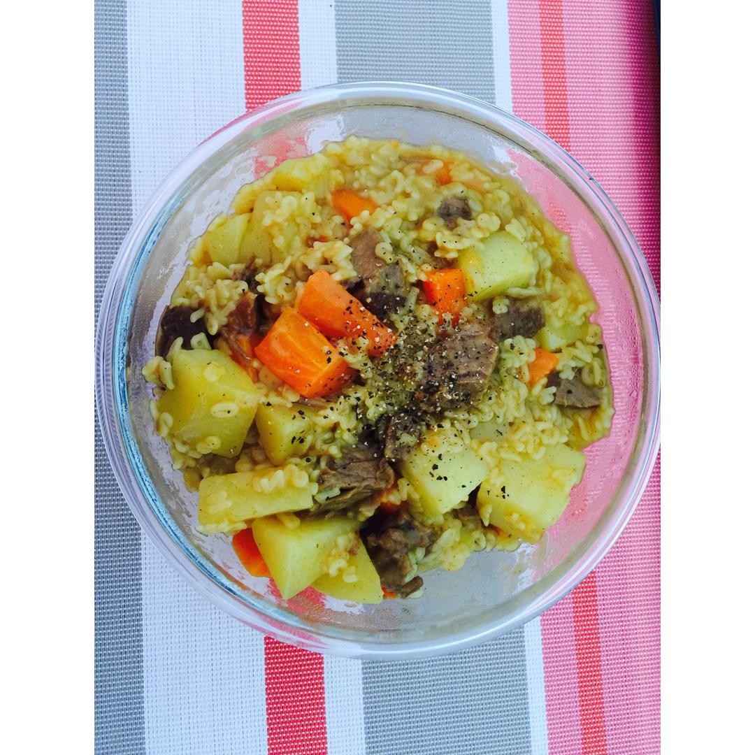 咖喱土豆牛肉