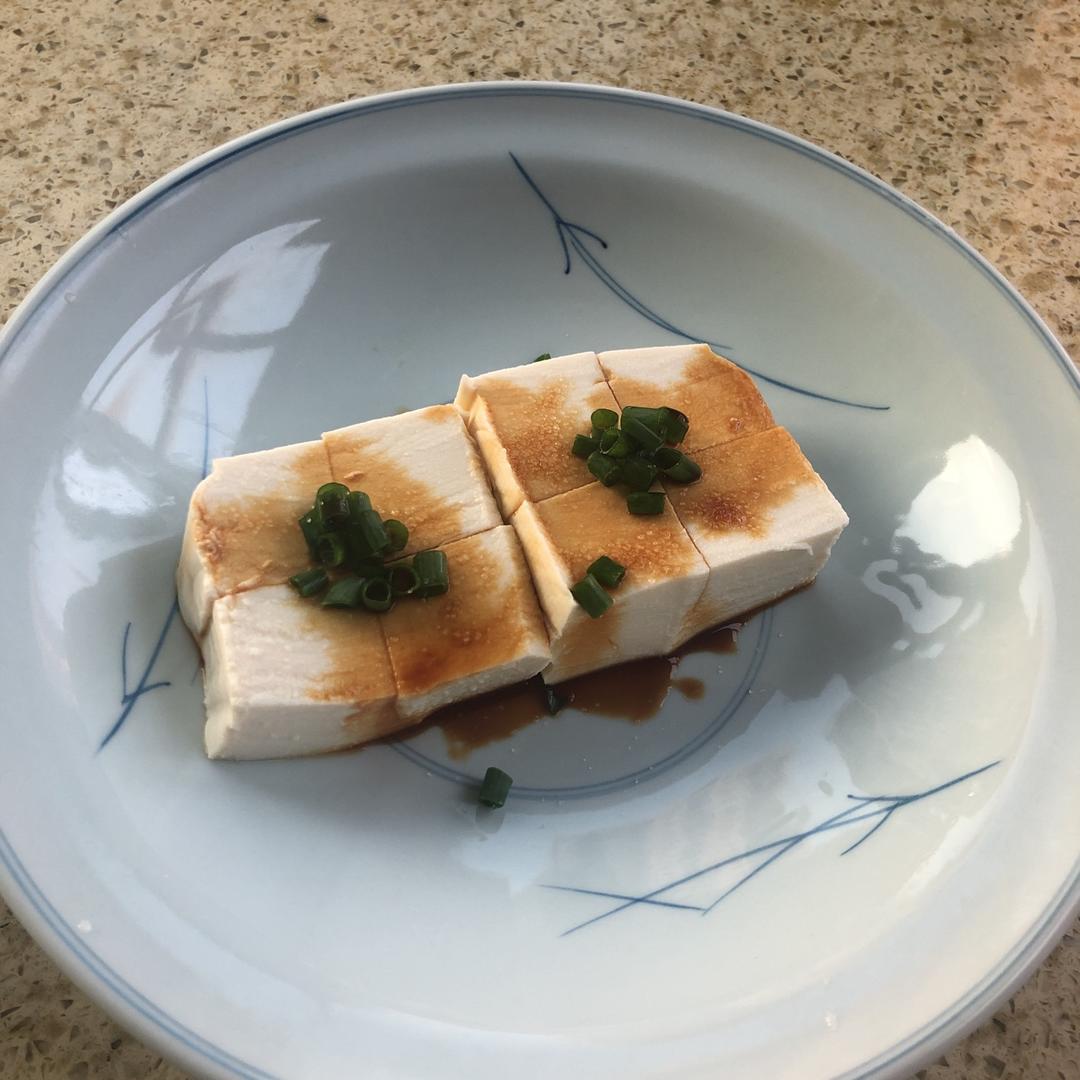香菜小葱拌豆腐