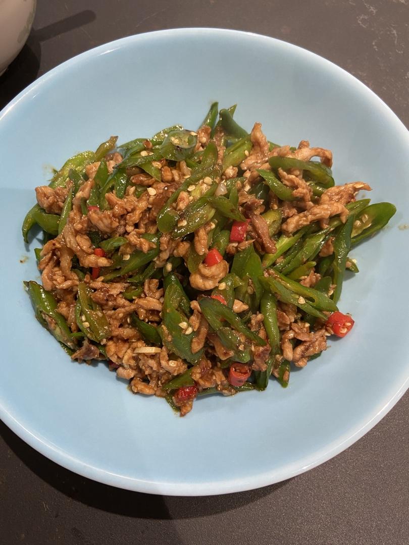 耗油辣椒肉丝