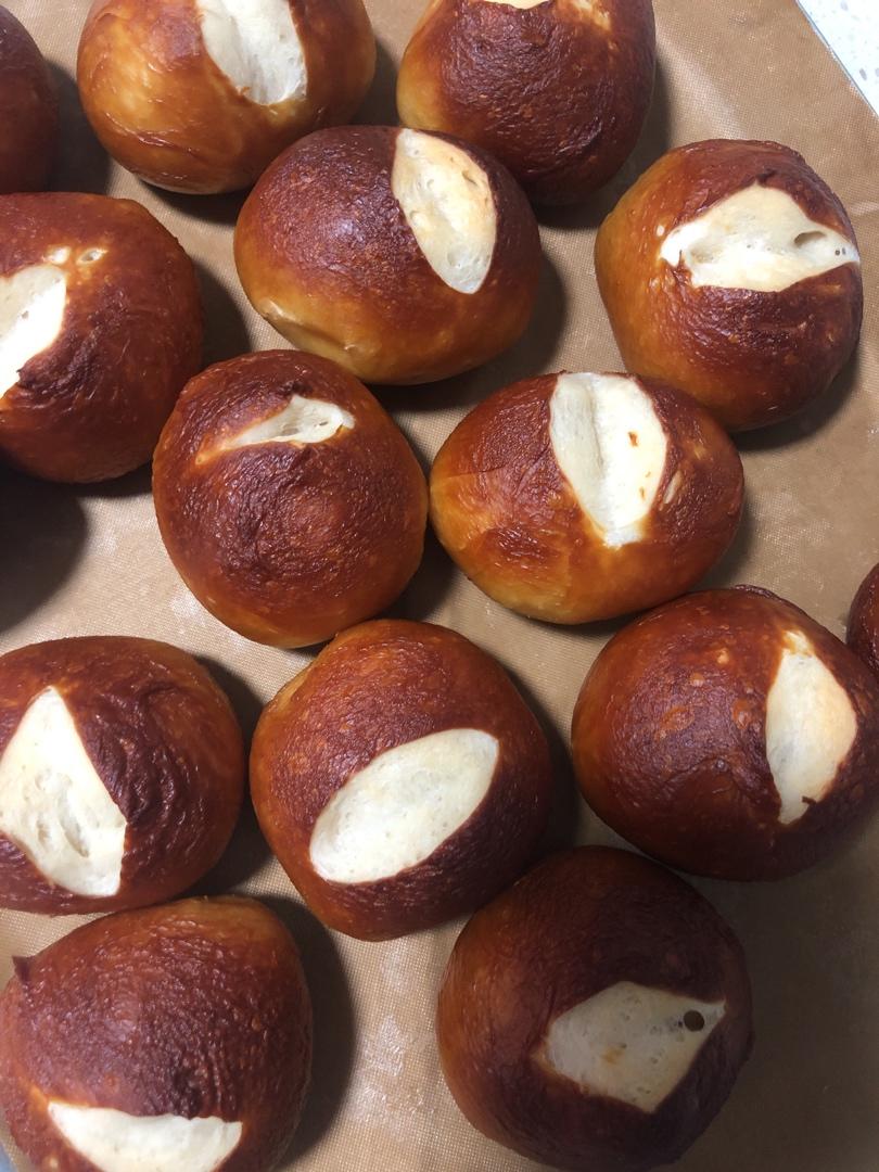 碱水小丸子（超可爱好操作的碱水面包）