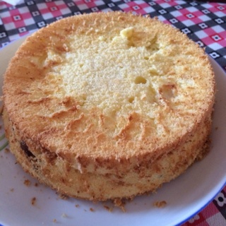 超简单完美戚风蛋糕（6寸2蛋）附打发、翻拌、脱模视频