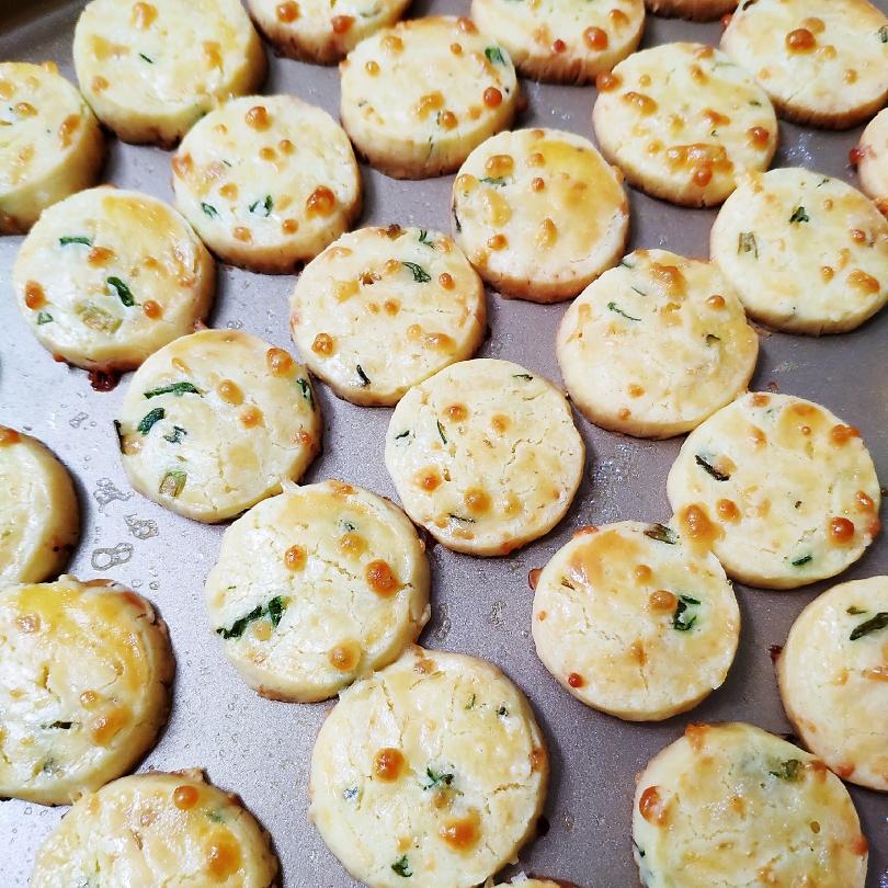 葱香马苏里拉咸味饼干