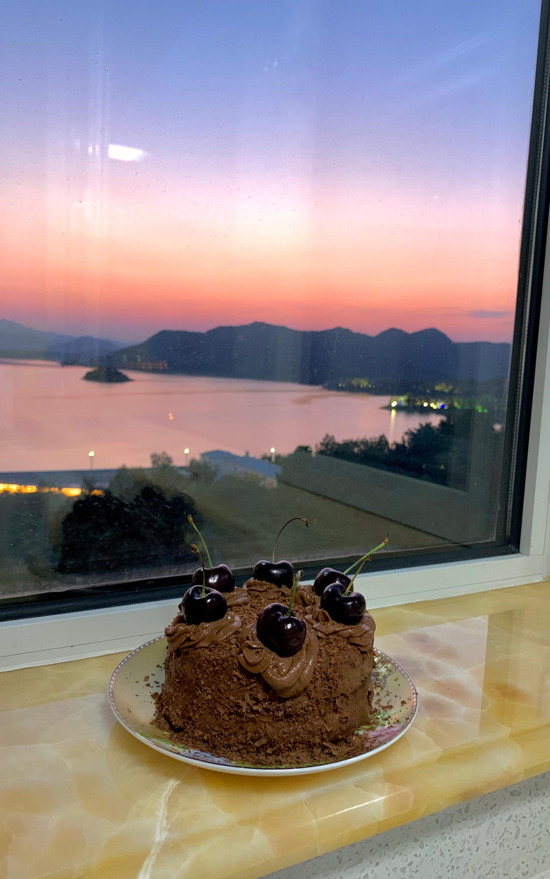 欲罢不能的巧克力三重奏—黑森林蛋糕