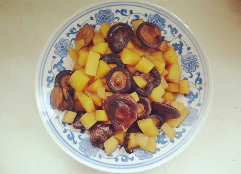 红烧香菇土豆