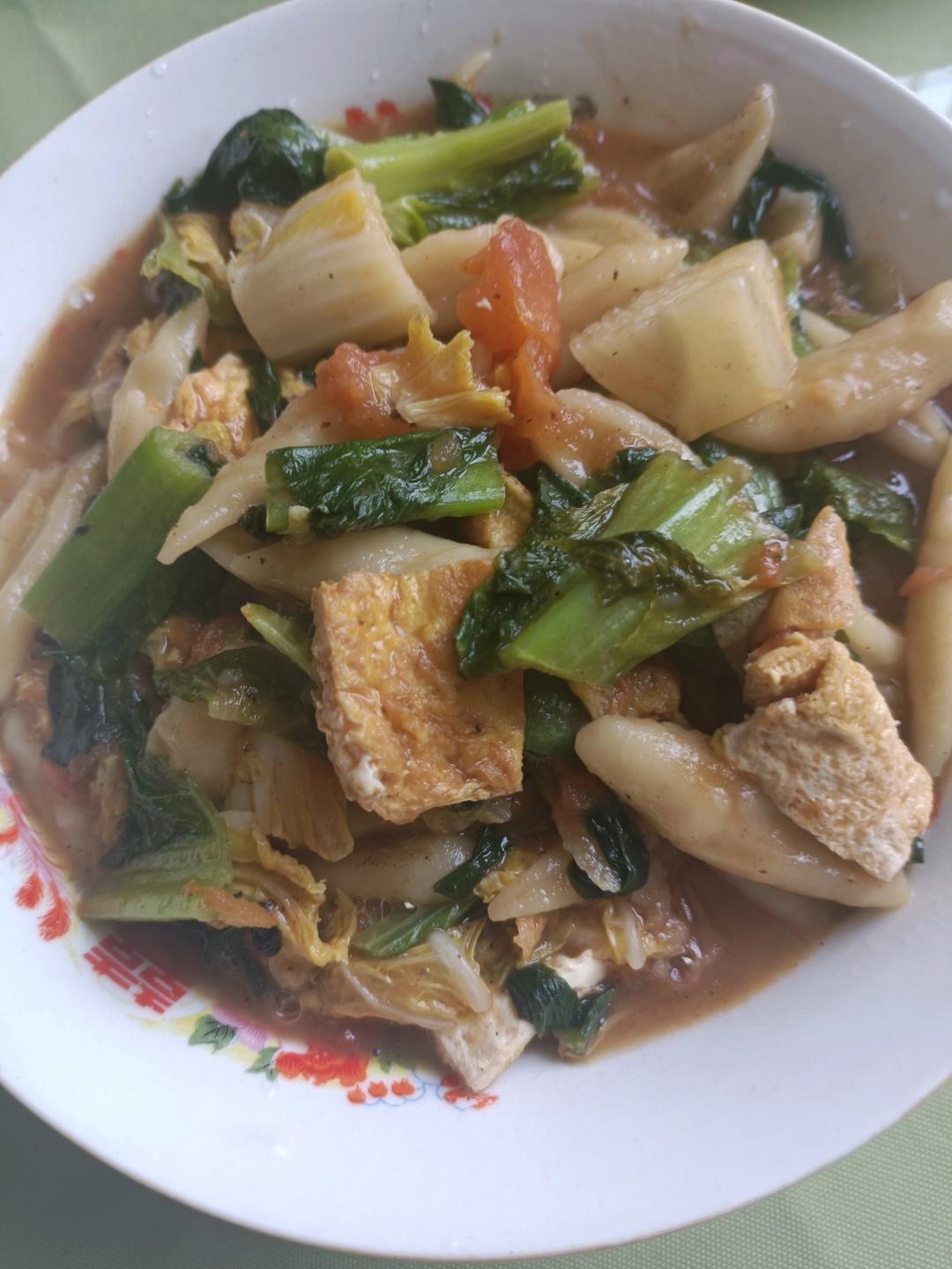 番茄鸡蛋剪刀面