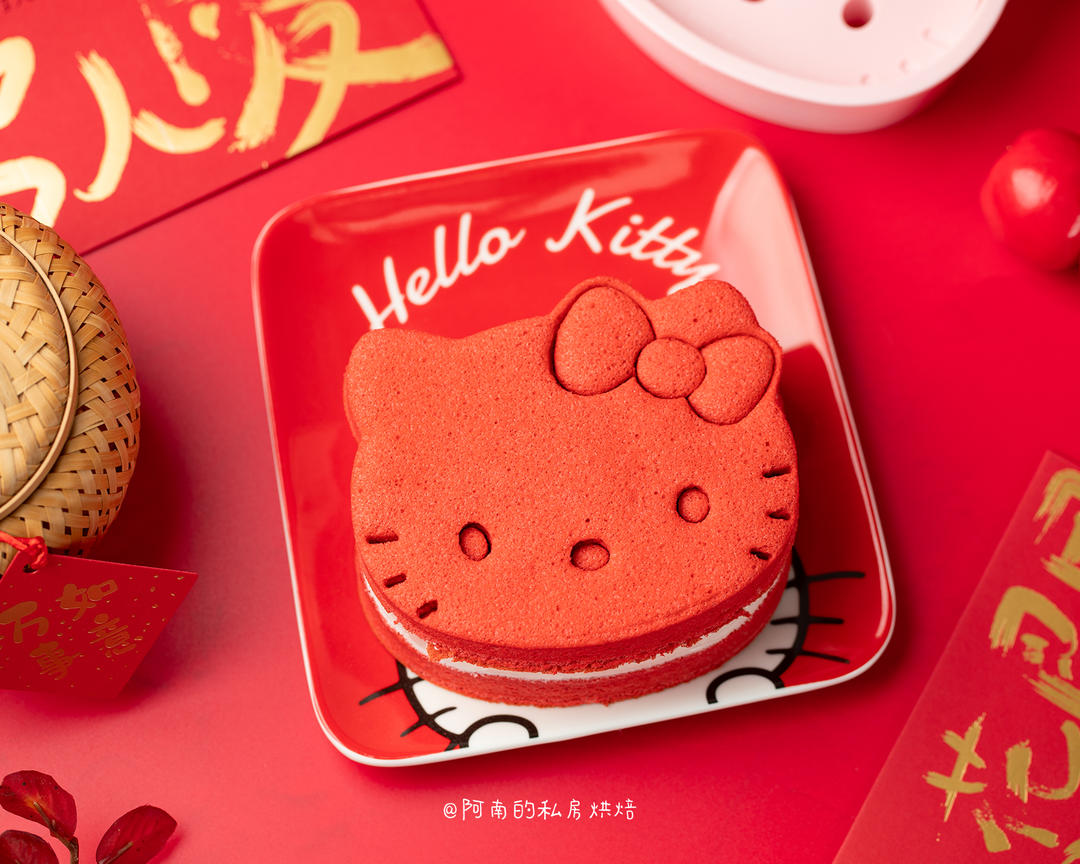 新年特辑：超级可爱的HelloKitty奶酪奶油红丝绒蛋糕！