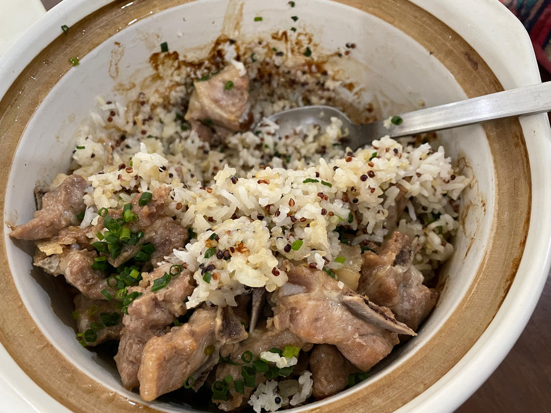 腊味煲仔饭，20分钟饭菜同出