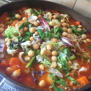 龙利鱼鹰嘴豆蔬菜番茄汤的做法 步骤5