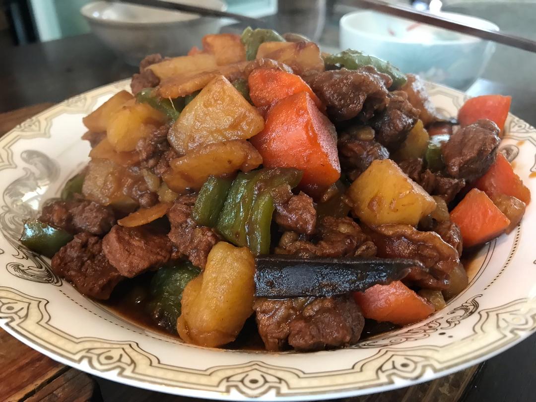 牛肉烧土豆