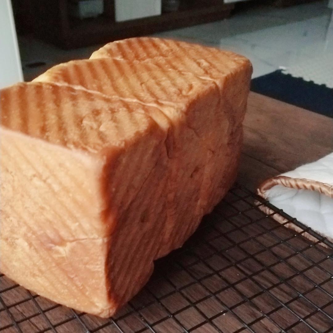 超简单香醇柔软吐司