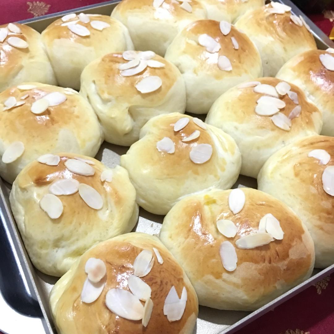 鲜奶油小餐包（一次发酵）