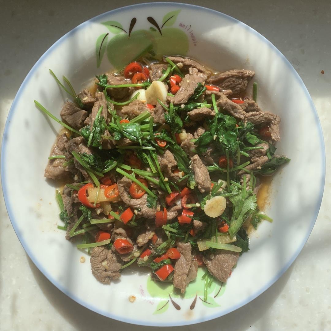 小炒牛肉（小白也可以做的超好吃！！）