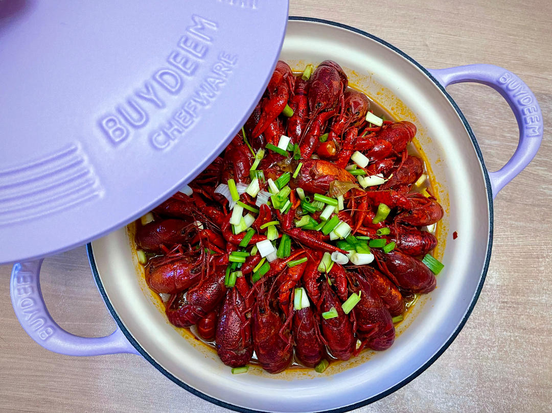 鲜焗小黄鱼【6月北鼎珐琅铸铁锅食谱】