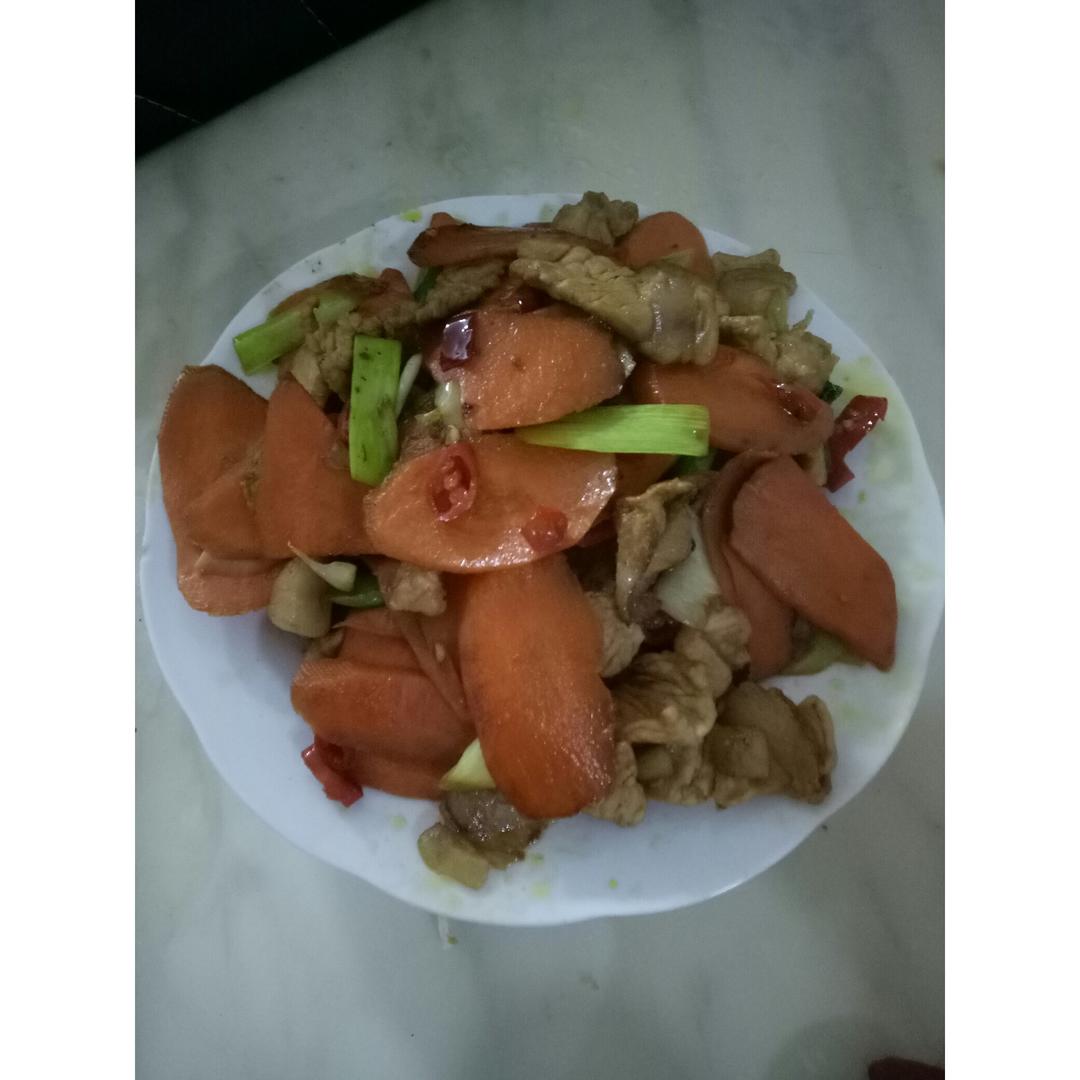 胡萝卜炒肉
