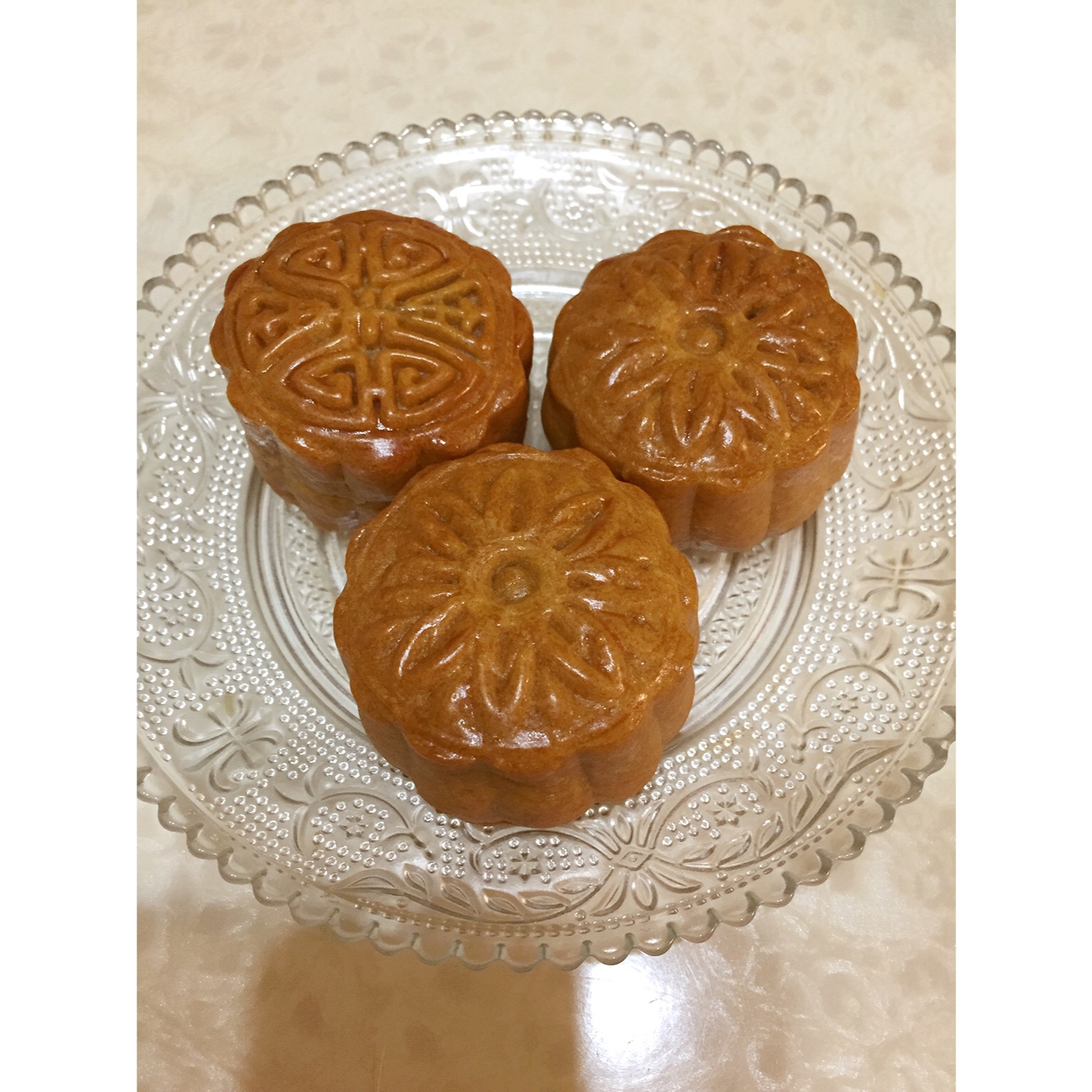广式月饼——蛋黄莲蓉月饼