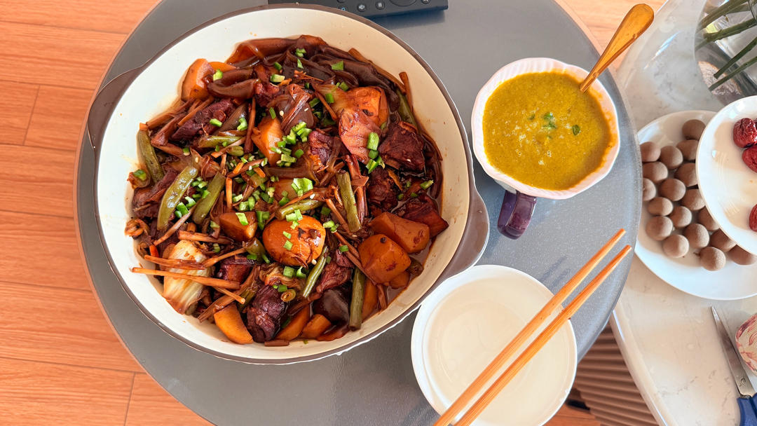 硬菜代表--排骨炖豆角土豆（豆角焖面胚子）