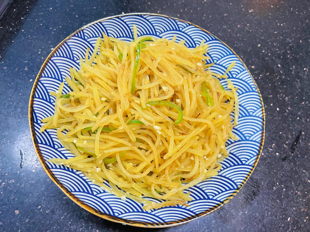 在家也能做出馆子味儿的醋溜/炝炒/酸辣土豆丝（就是那道看似简单，实则步步玄机的土豆丝）