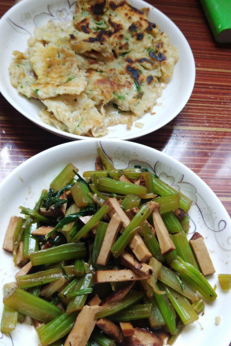 芹菜炒香干