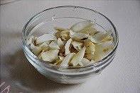 百合双豆甜汤的做法 步骤2