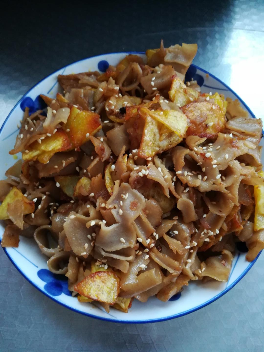 2017-06-09 19:02:11赞土豆片栲栳栳莜面栲栳
