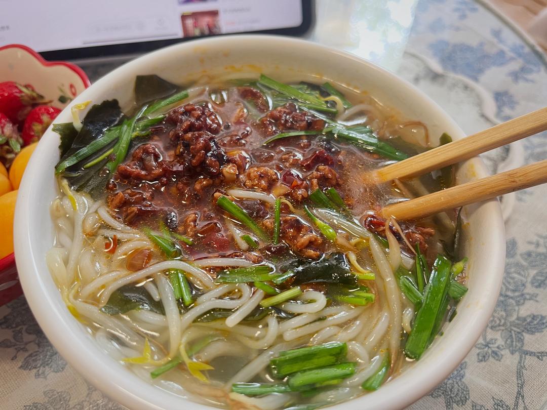 肉酱米线（简简厨房）