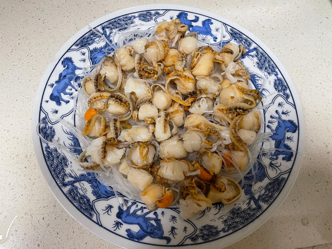 零失败的蒜蓉粉丝蒸扇贝
