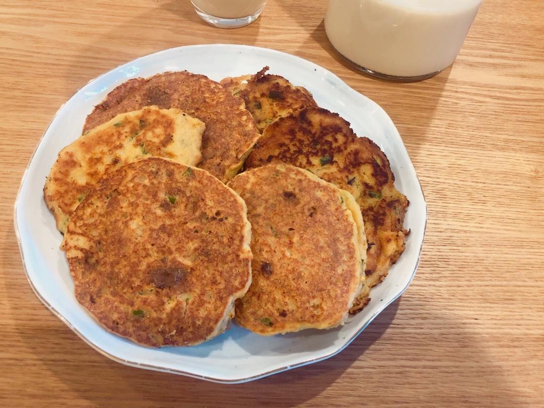 人见人爱好吃香喷喷的豆渣饼🤭🤭🤭