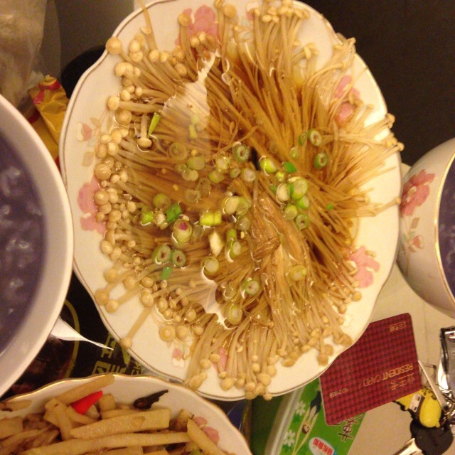 油泼金针菇