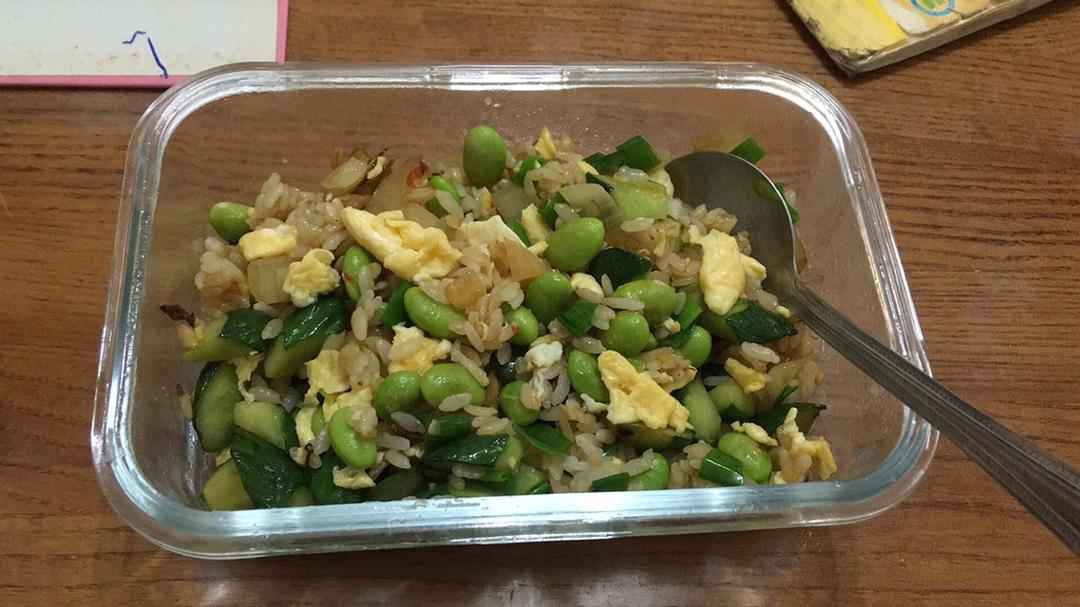 厨师长教你“蛋炒饭”如何做才好吃，答案都在这里面！