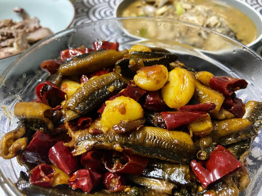 鲜大蒜烧鳝鱼（把春天吃进肚子里）