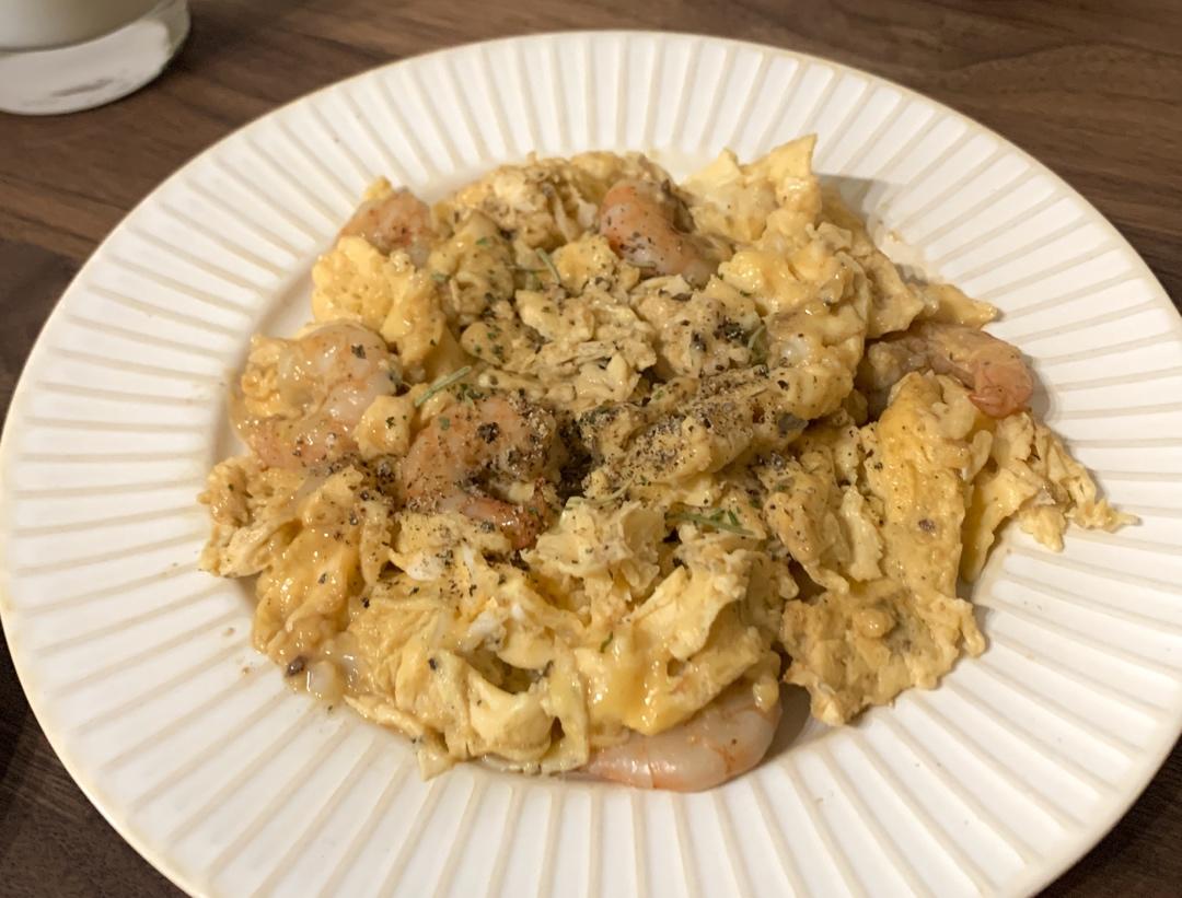 鲜香嫩滑的 虾仁滑蛋