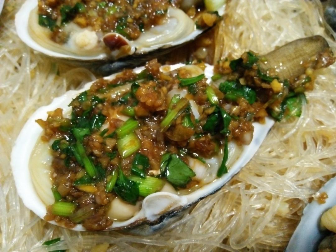 金蒜银丝蒸鲜鲍