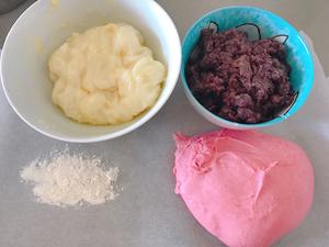 红豆麻薯软欧 樱花粉的春天的做法 步骤3