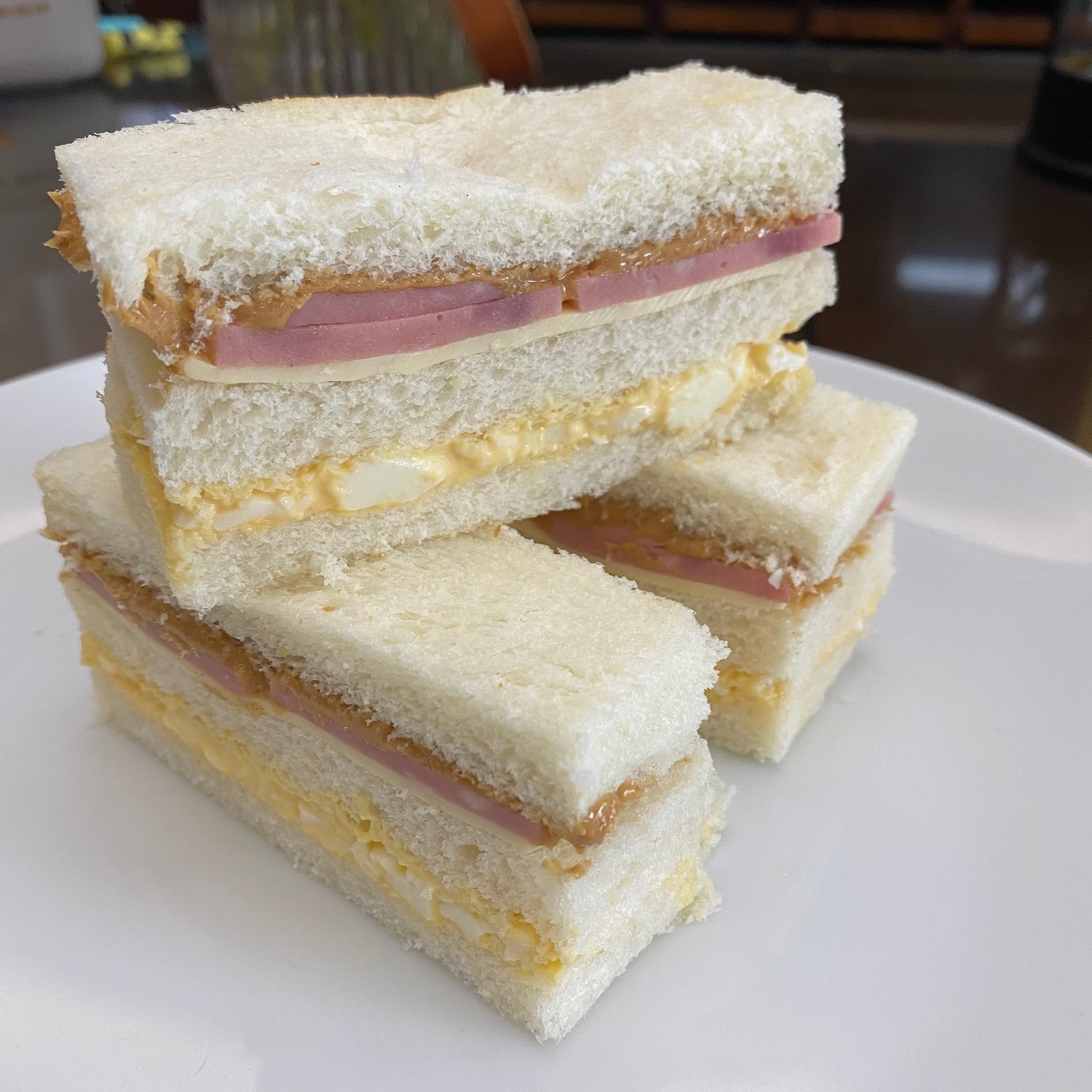 自制蛋黄酱三明治的做法