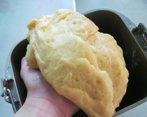 面包（不用揉出手套膜）面包机的做法 步骤2