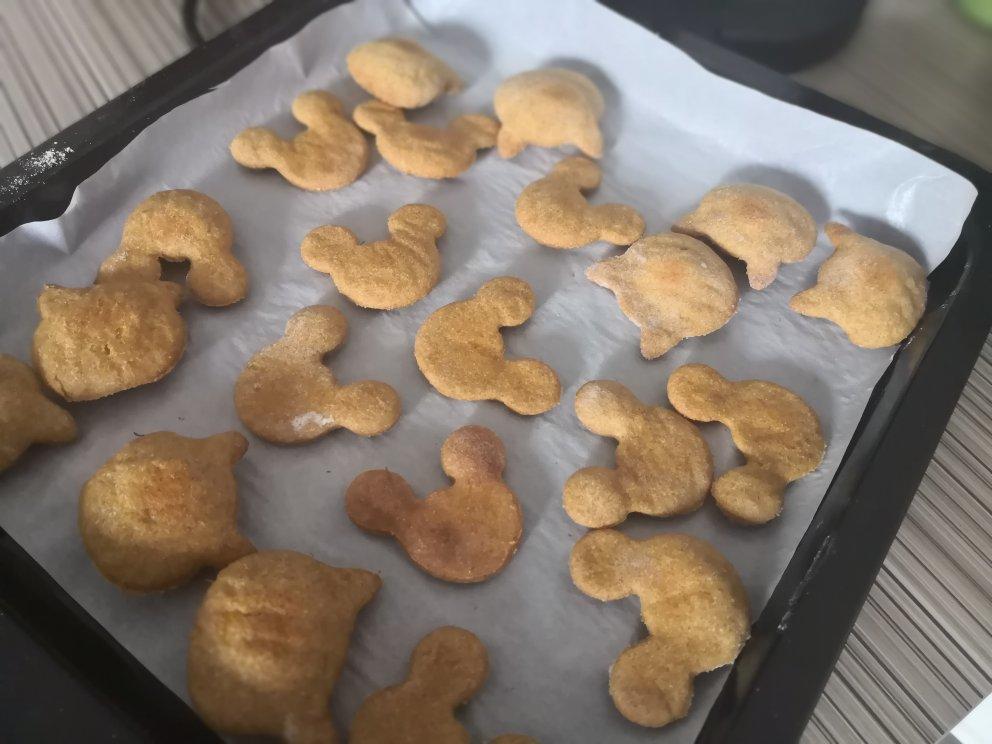 超简单的南瓜饼干