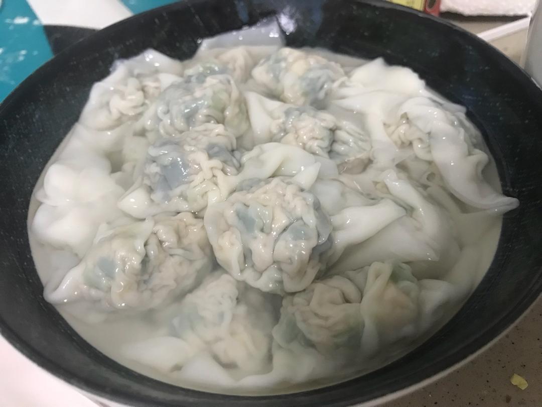 韭菜杏鲍菇饺子