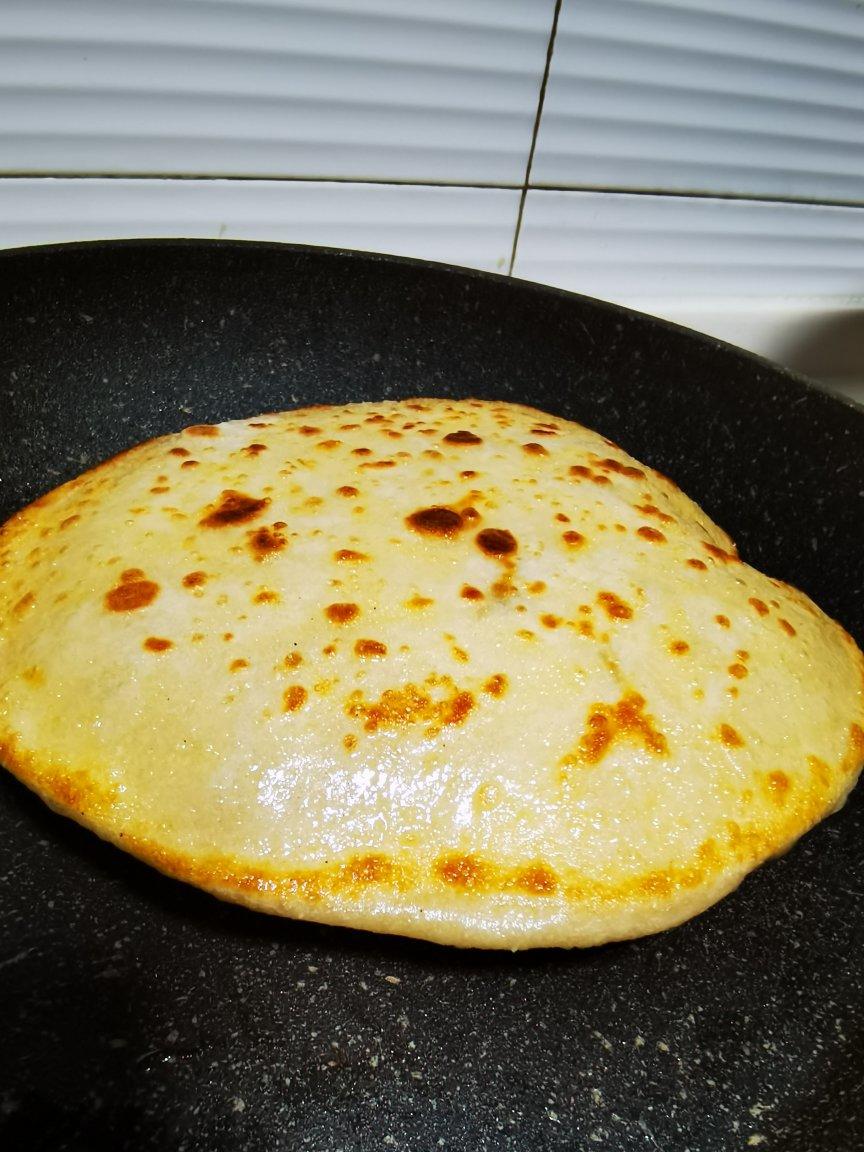 张张都鼓大泡的鸡蛋灌饼这样做不鼓大泡都难