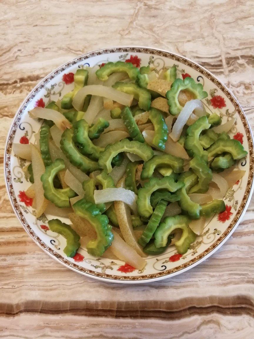 雪梨蒸苦瓜（无油无盐素食）