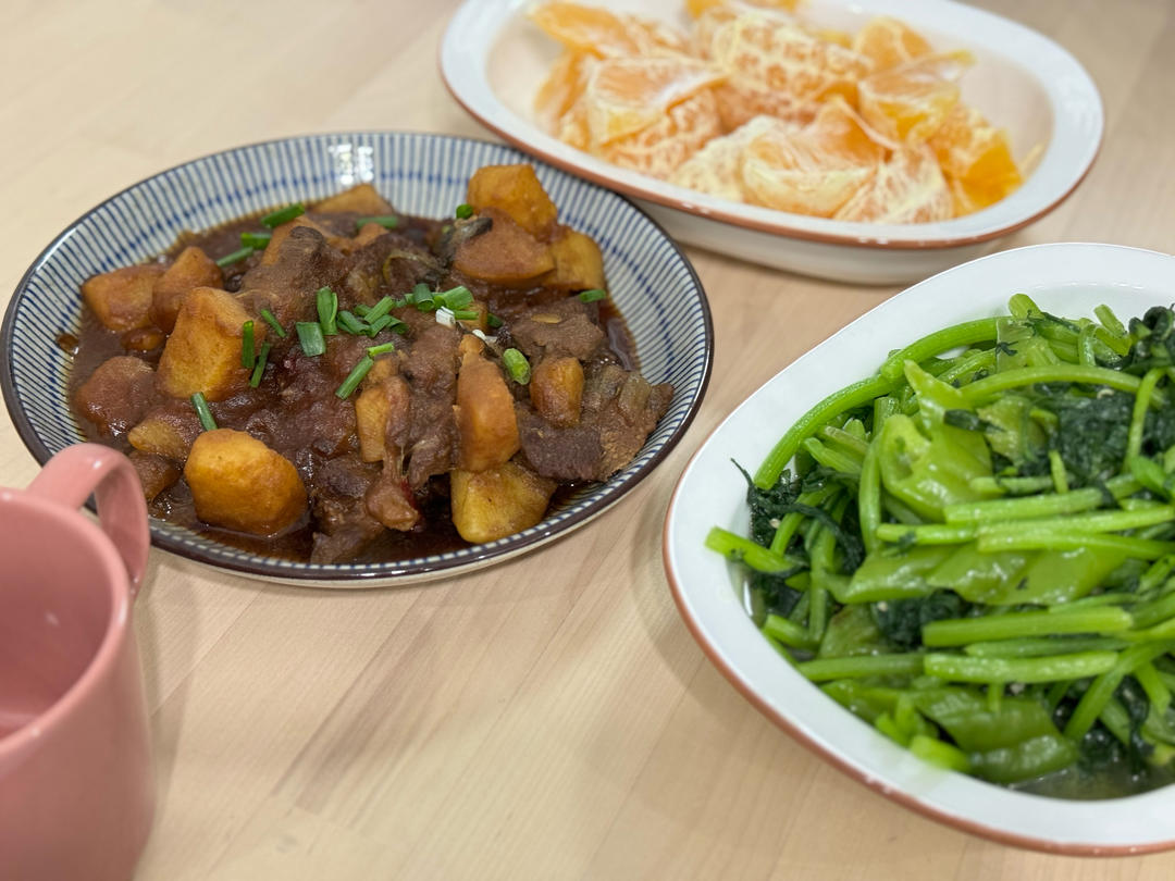 红烧牛肉土豆 （独家秘制）