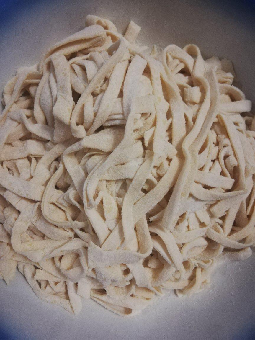 鸡蛋手擀面