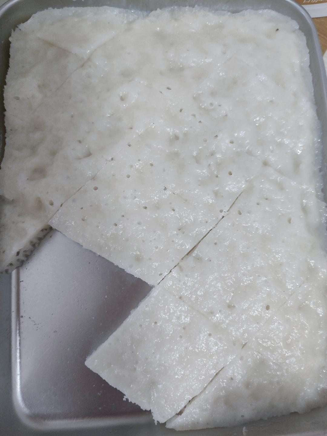 今天就复刻一下小时候最爱吃的白糖糕