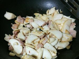 蒜片白灵菇的做法 步骤4