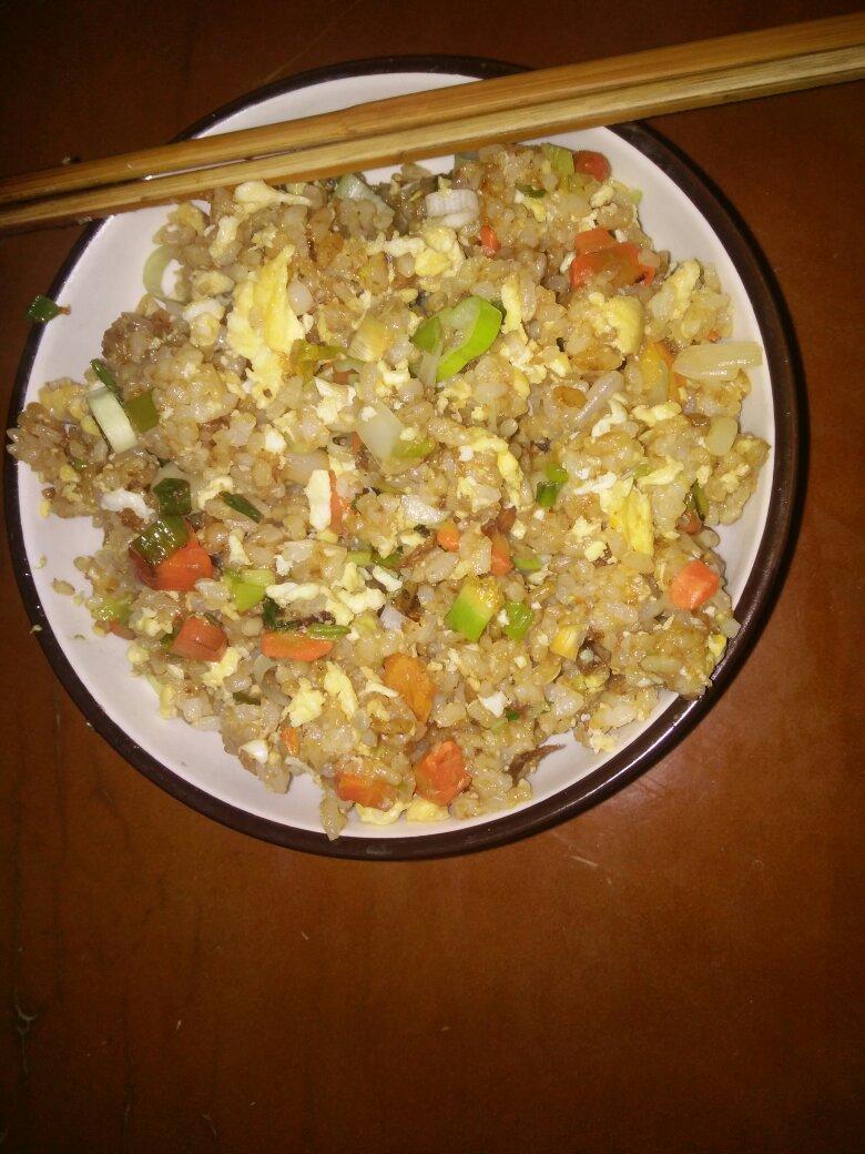 好吃到停不下来的酱油蛋炒饭